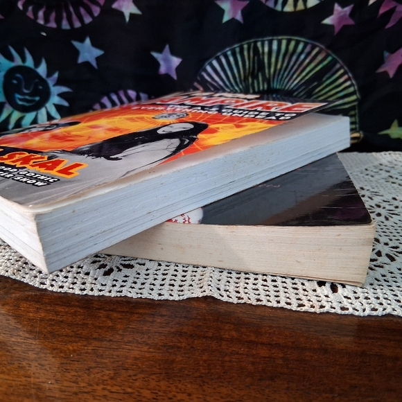 Pair Of Vampire Books Pictures And Lore David J. Skal And Michelle Belanger Used - Picture 15 of 16